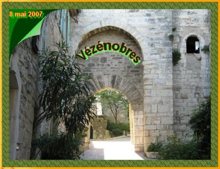 Rue de Vézénobres